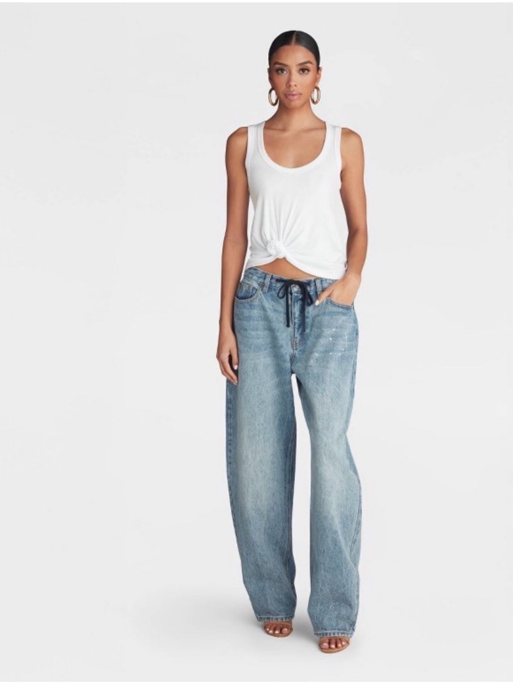 KBB by Kahlana Women’s Mid-rise Barrel Leg ‘The Lynnox Jean’ w/paint splatter
